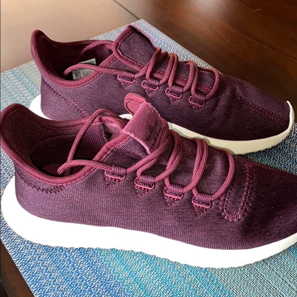 Adidas Tennis Shoes